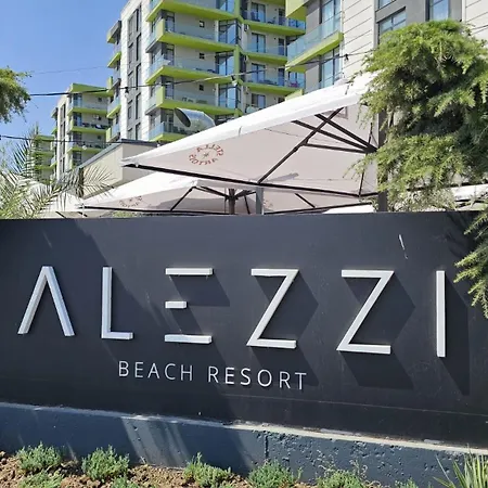 Seafront Pool & Mamaia Nord Apartment