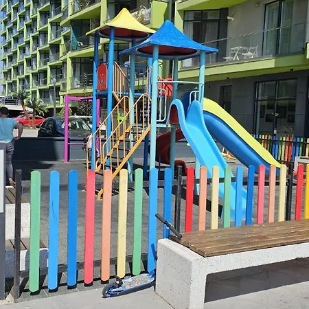 Apartment Seafront Pool & Mamaia Nord *