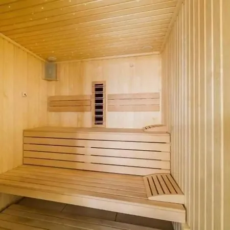 Apartment Seafront Pool & Mamaia Nord *