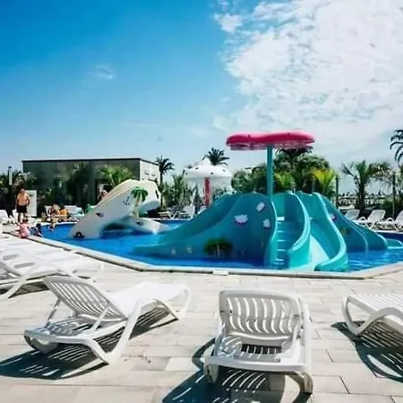 Apartamento Seafront Pool & Mamaia Nord Năvodari