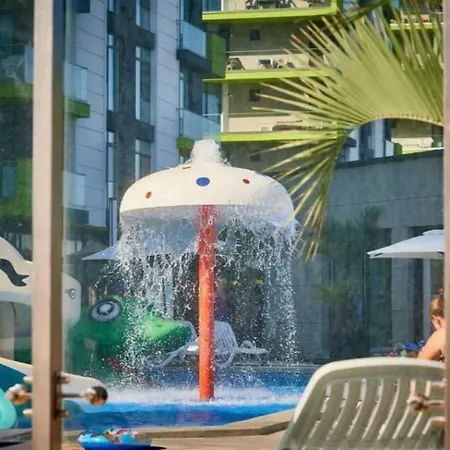 Apartment Seafront Pool & Mamaia Nord