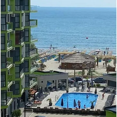 Apartment Seafront Pool & Mamaia Nord *